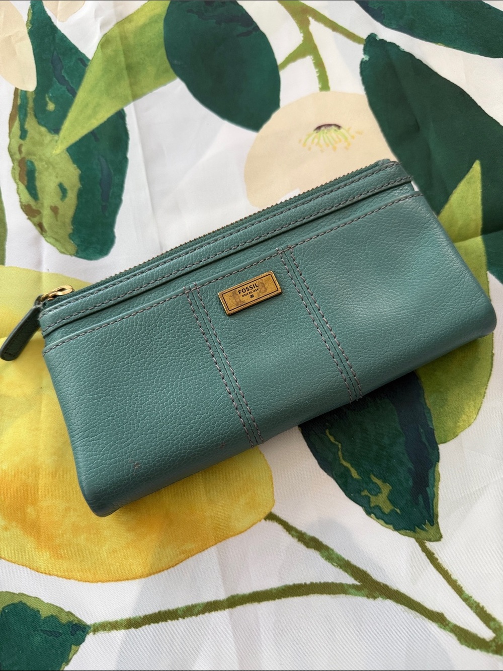 Fossil Teal Leather Zip Wallet with Gold Plaque